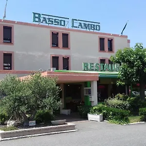 ** Hotel Metrhotel Cambo France